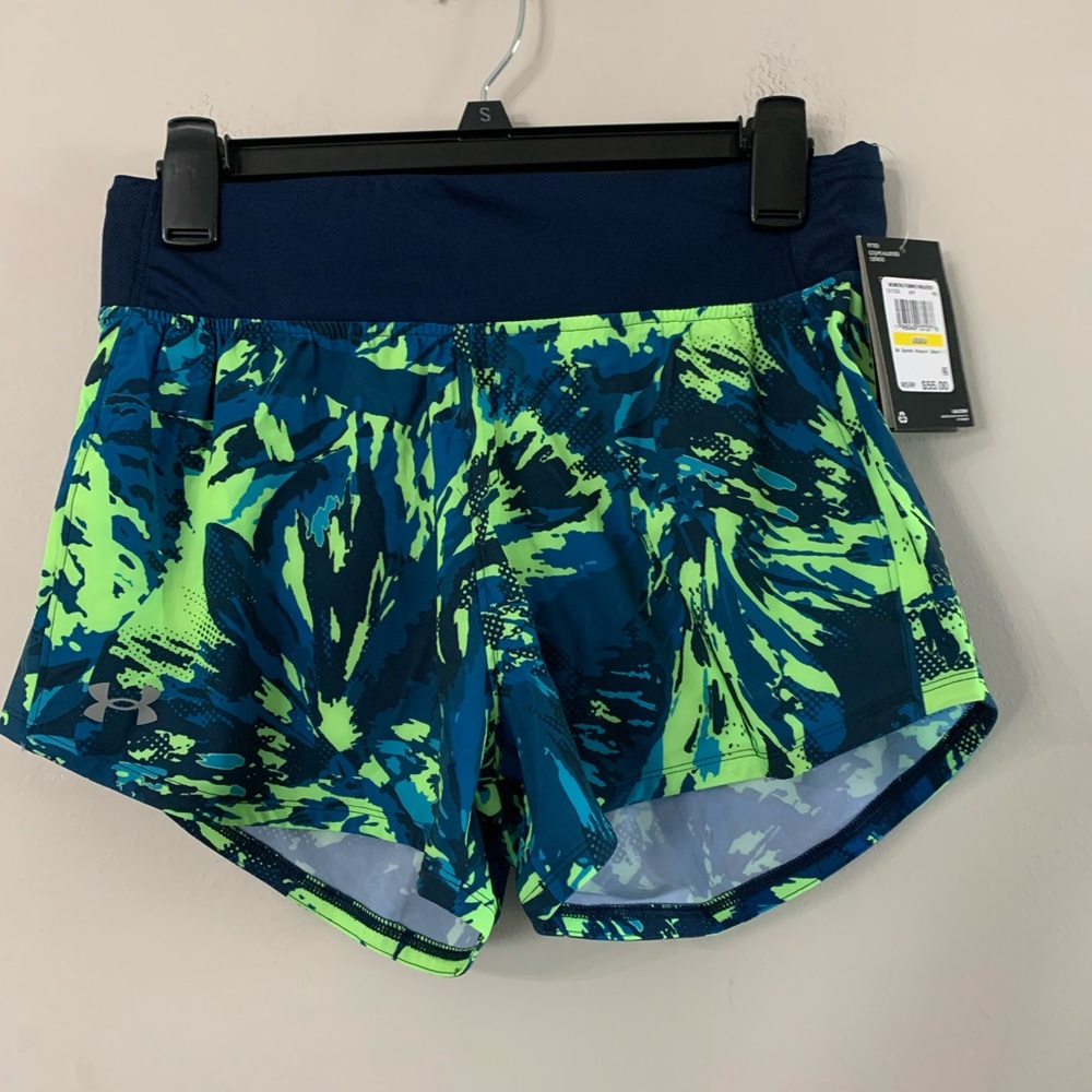 NEW UNDER ARMOUR Women's UA Speedpocket Shorts SIZE:M
